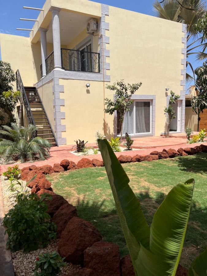 Chez Lilie Maison D'Hotes A Saly Экстерьер фото